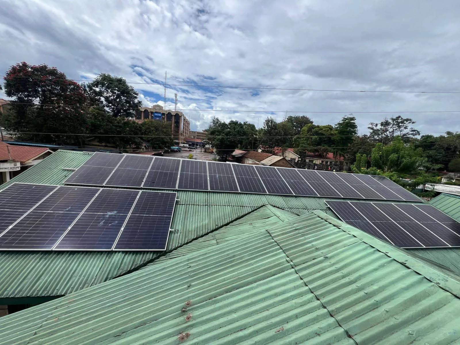 Commercial solar power system