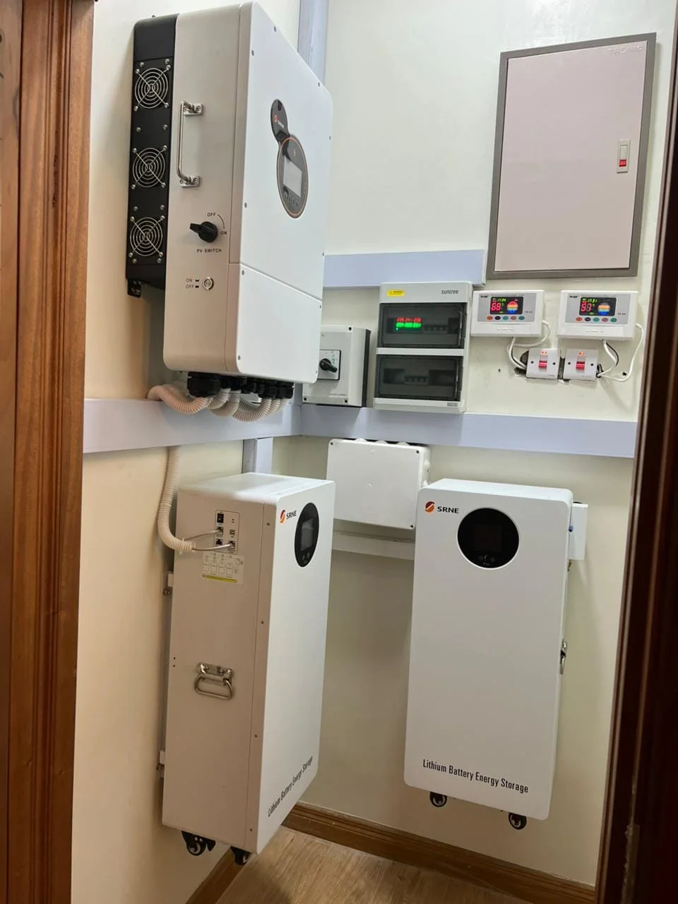 Residential hybrid solar power system